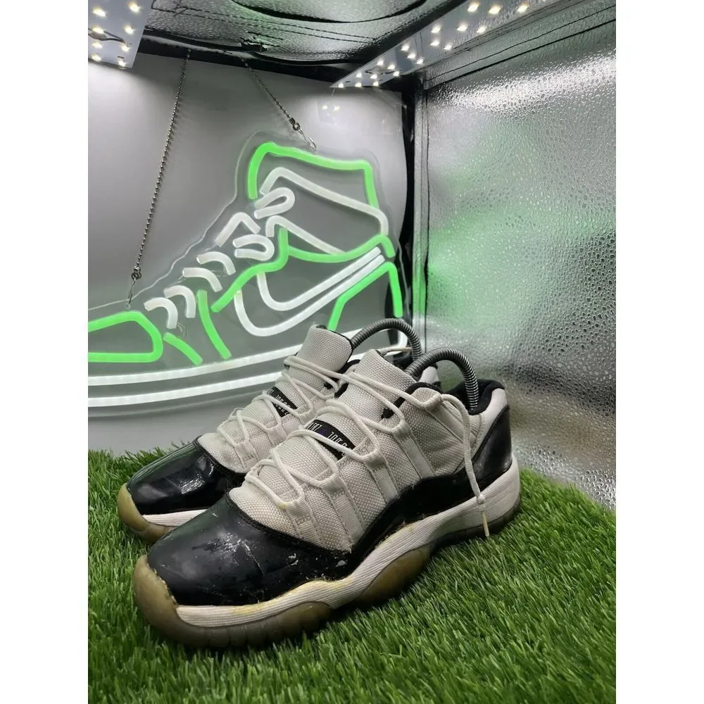 Air Jordan AJ11 Retro Low Concord White Black‎ Sneakers 528896-153 GS Size 7Y